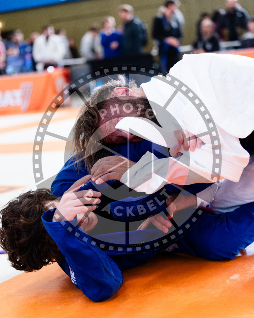 20251122PBB11518 | Athletes compete during the Grappling Industries Berlin Jiu-Jitsu and Grappling Championship, on November 22, 2025 in Berlin, Germany. © photoblackbelt