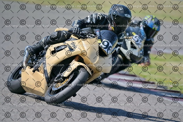 26BT02-0471 | markuskiefer.com - Realisiert mit Pictrs.com
