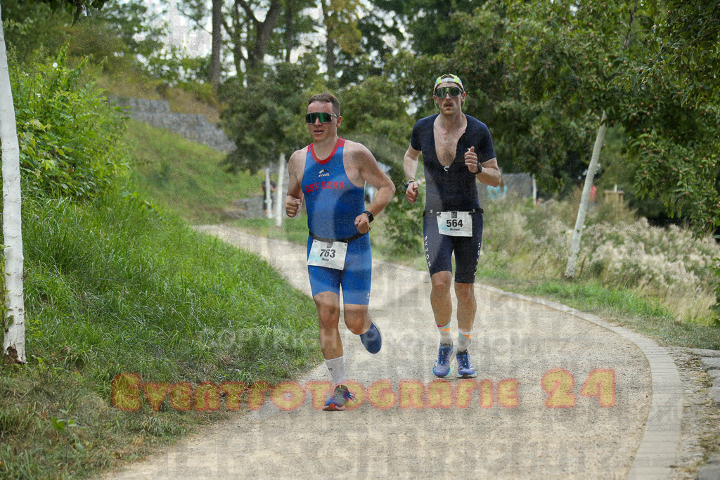 250824_1405_EX1_4908 | Sportfotografie im Rhein-Sieg Kreis, Köln, Bonn, NRW, Rheinland Pfalz, Hessen, etc. Unser Tätigkeitsfeld umfasst den Laufsport vom Volkslauf über den Marathon, Duathlon, Triathon bis zum Ultralauf wie Kölnpfad Ultra oder Schindertrail.