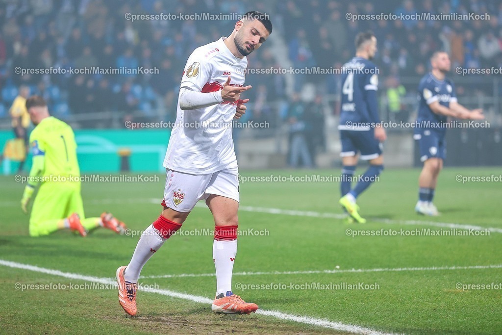 BOC03122501054 | 03.12.2025, Fußball, DFB-Pokal, VfL Bochum - VfB Stuttgart, Achtelfinale, Vonovia Ruhrstadion, Saison 2025 2026: Torjubel nach dem Tor zum 2:0 durch Torschütze Deniz Undav  (VfB Stuttgart #26) DFB regulations prohibit any use of photographs as image sequences and or quasi-video.