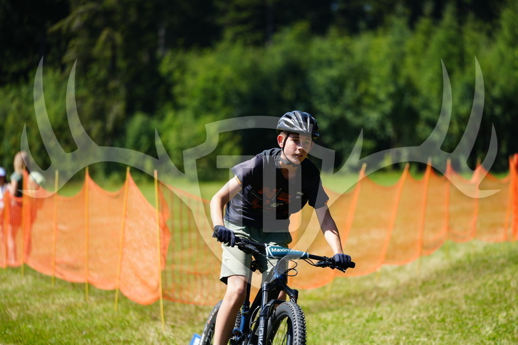 FC101364 | Fotogalerie der Treibjagd im Dunkelwald - Dein MTB Etappenrennen im Erzgebirge - Realisiert mit Pictrs.com