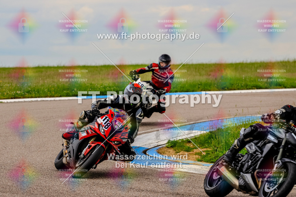 MotoTeam-2055 | Hier findet Ihr Bilder von Touristenfahrten auf der Nürburgring Nordschleife oder von anderen Veranstaltungen die ich besucht habe. Viel Spass beim Durch Schauen 