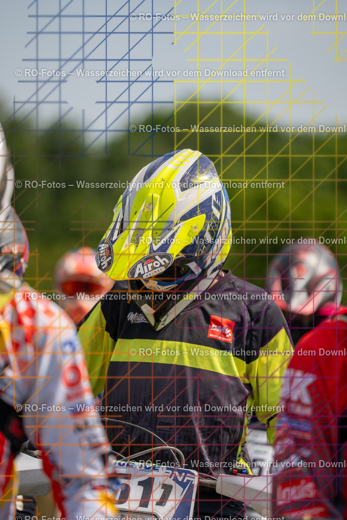 Wolfshausen 5 Lauf -101 | Sportfotografie von RO-Fotos: Motorsport, Motocross, Enduro, Laufveranstaltungen und Triathlon. Professionelle Fotos von Sportlern und Events. - Realisiert mit Pictrs.com