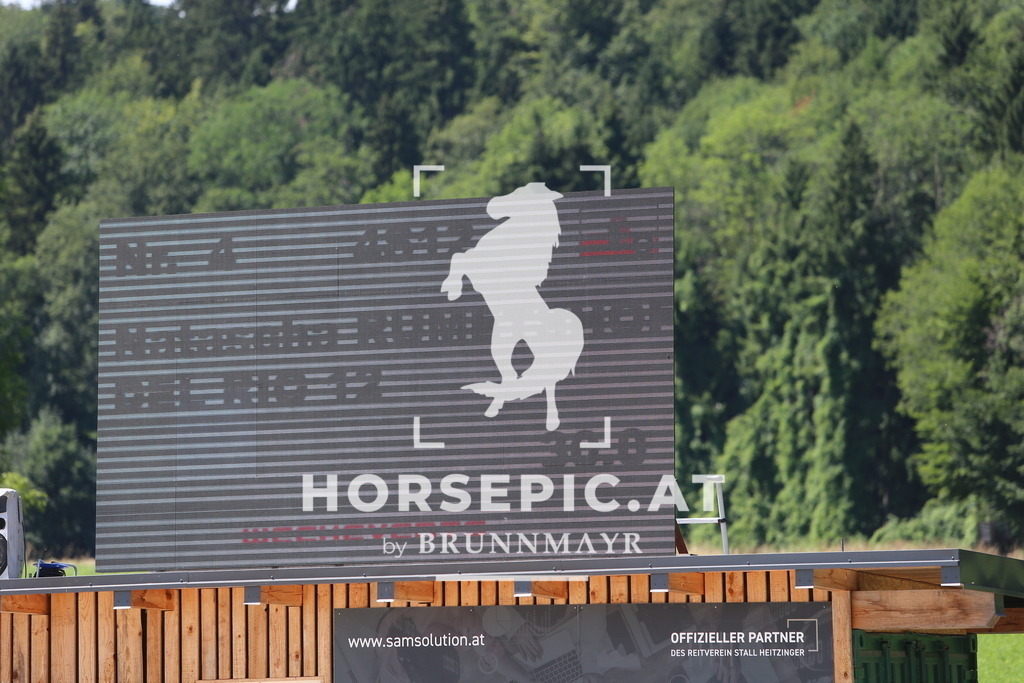 DL2Q5314 | Willkommen bei Brunnmayr - Design & Fotografie – Ihrem Spezialisten für Reitturniere und Pferdeveranstaltungen in Oberösterreich, Salzburg und Bayern! Seit über 17 Jahren sind wir leidenschaftlich dabei.
