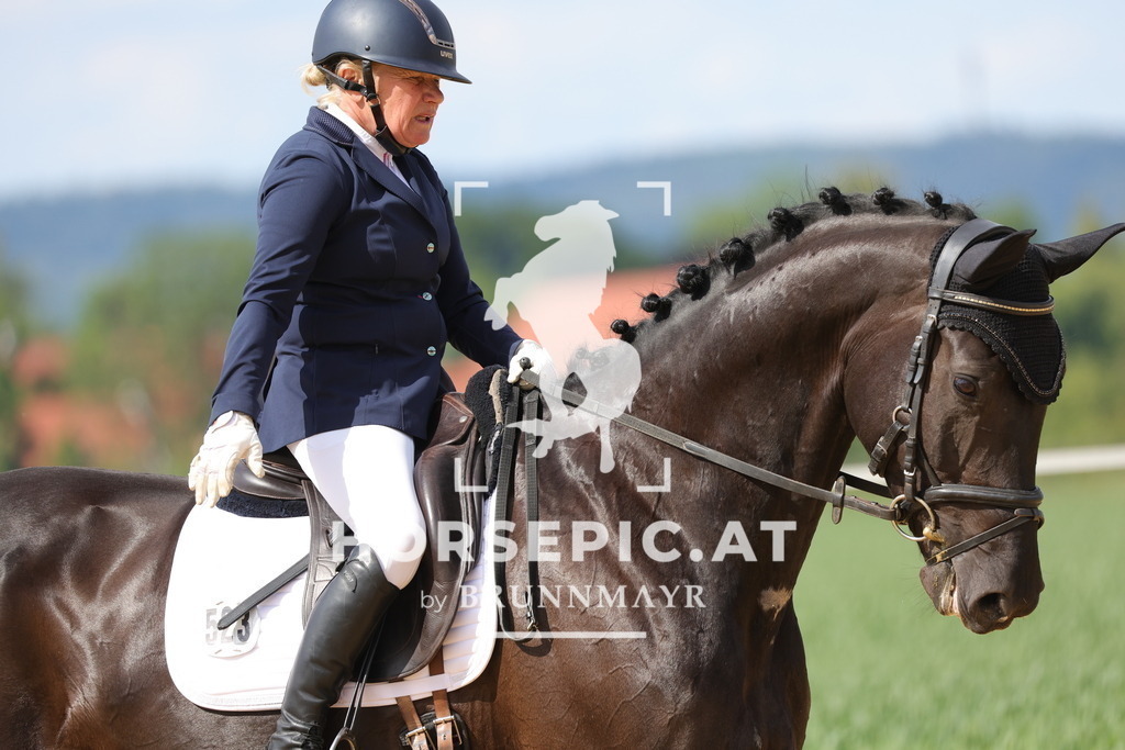 0P6A9120 | Willkommen bei Brunnmayr - Design & Fotografie – Ihrem Spezialisten für Reitturniere und Pferdeveranstaltungen in Oberösterreich, Salzburg und Bayern! Seit über 17 Jahren sind wir leidenschaftlich dabei.