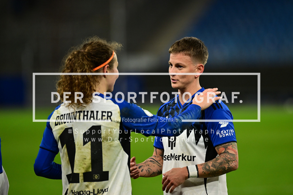 Fußball I Frauen I Saison 2025-2026 I DFB-Pokal I Achtelfinale I Hamburger SV - Bayer 04 Leverkusen I 17577 | Der Sportfotograf. - Realized with Pictrs.com