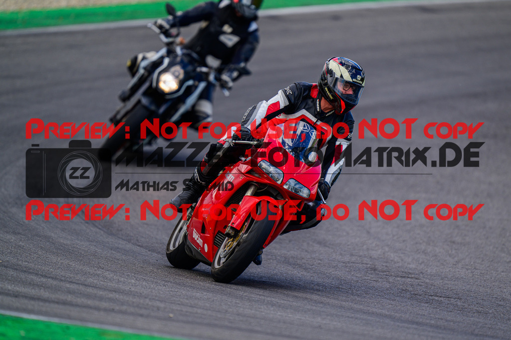 MaZZes_FotoMatrix_240615_6007705_3352 | INST