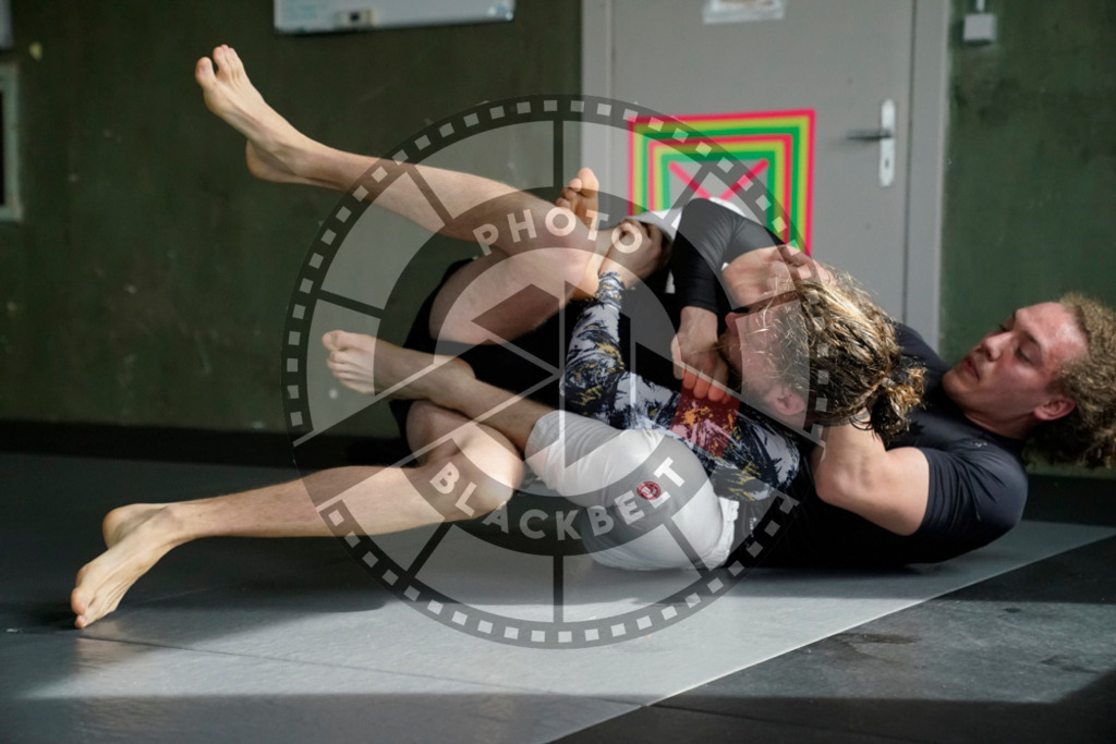 20240413PBB5750 | Fighters compete during the Grapplethon 24hours of rolling for a reason in Hamburg, Germany, on April 13, 2024.