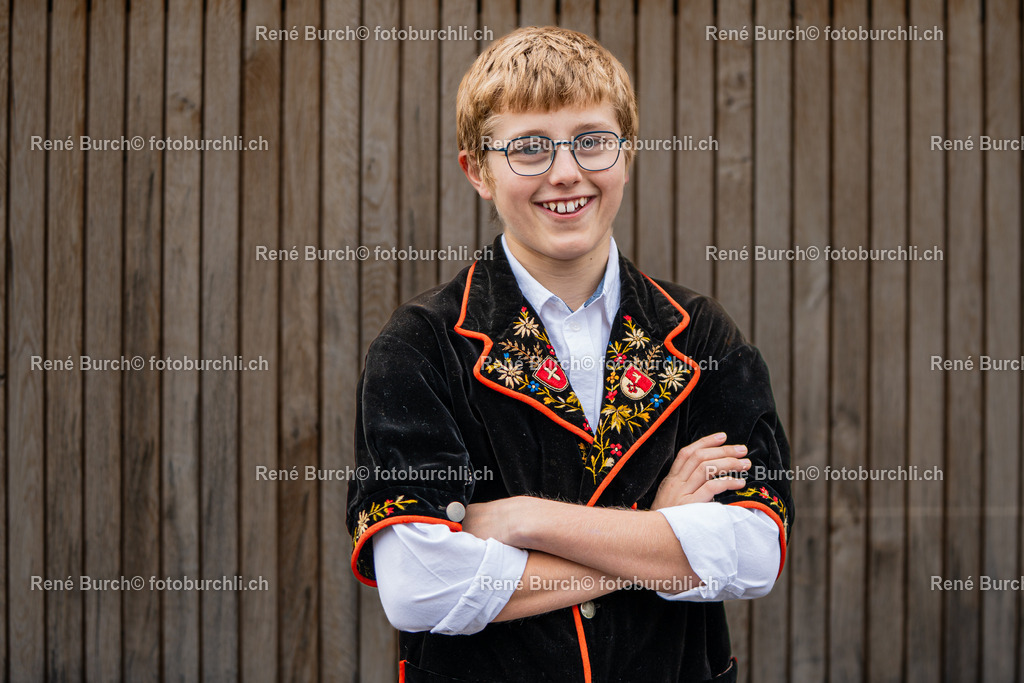 BR_08949Nando Britschgi | Nando Britschgi - Realisiert mit Pictrs.com