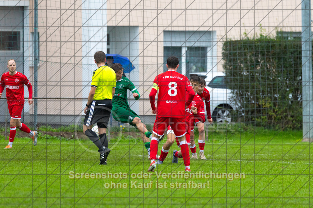 20261011_151843_0021_(c)_by_PhotoPeet | #,KSG Eislingen (grün) vs. 1.FC Donzdorf (rot), Fußball, Bezirksliga - Bezirk Neckar/Fils, 07. Spieltag, Saison 2026/2027, Rasensportplatz, Albstraße 69, 73054 Eislingen, 11.10.2026 - 15:00 Uhr,Foto: PhotoPeet / Sport- &amp; Eventfotografie / Peter Harich