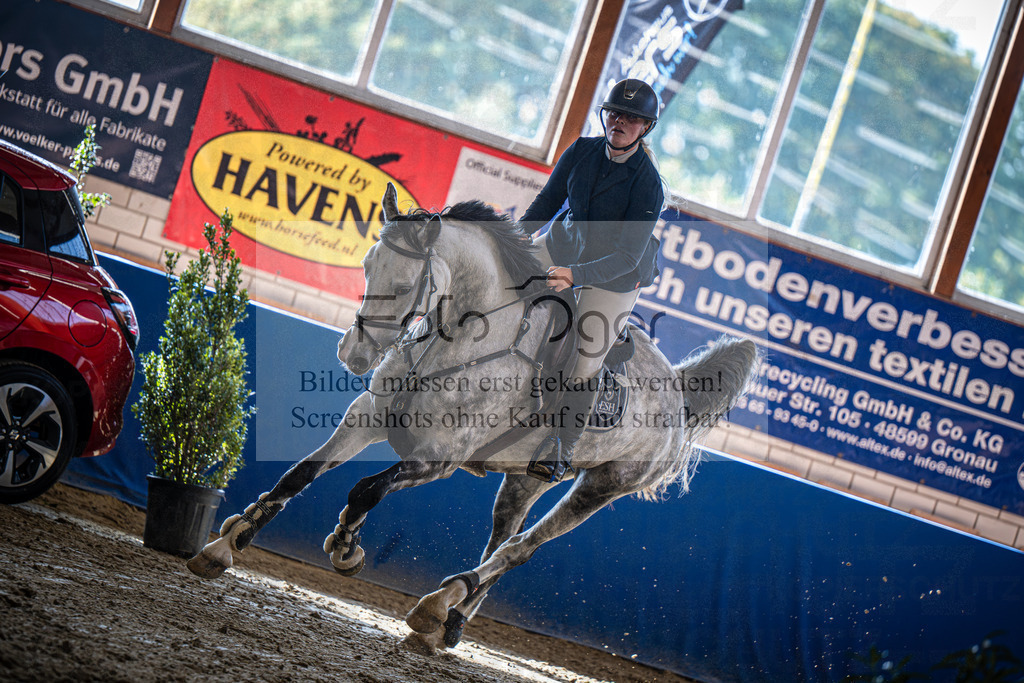DOS_0940 | Entdecke hochwertige Reitturnierfotos von Foto Oger. Professionell, emotional und authentisch – jetzt Lieblingsmomente im Shop bestellen.Deutschlandweite Turnierfotografie. - Realisiert mit Pictrs.com