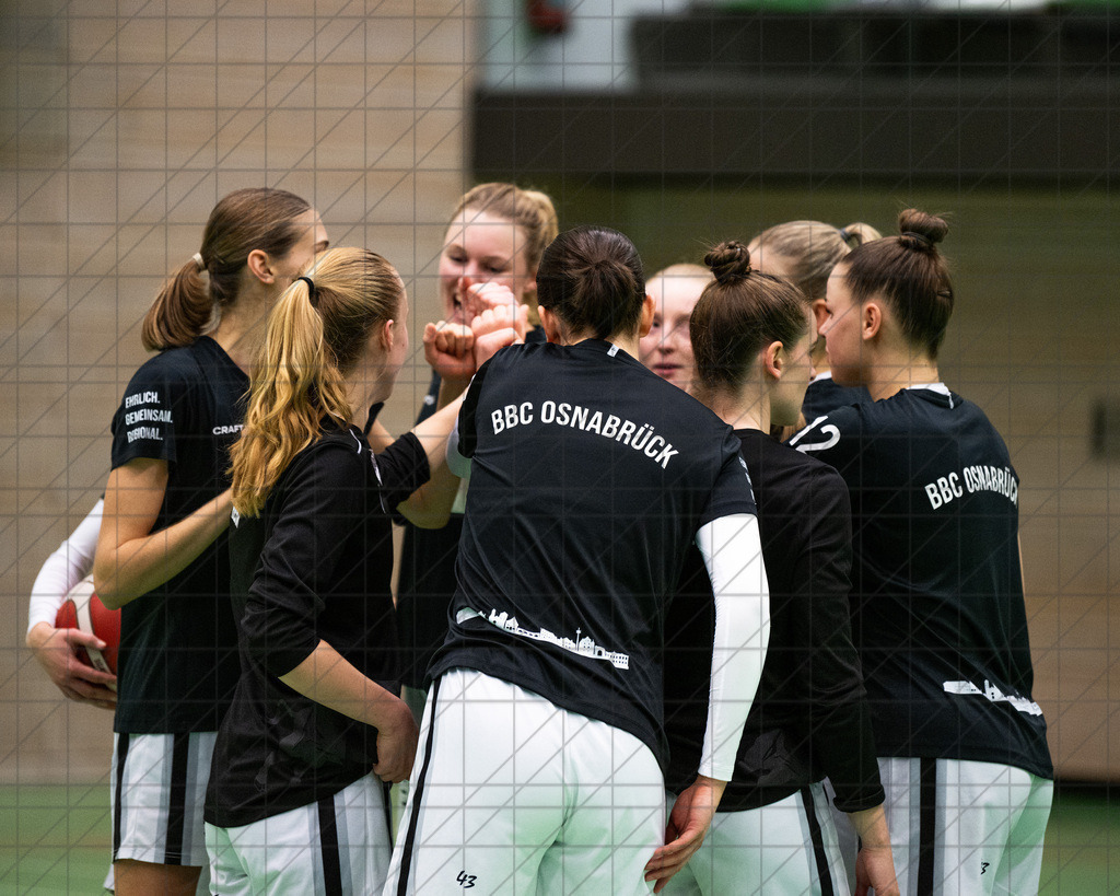 2. DBBL Nord 24/25 | 08.12.2024 | BBC OS vs. TG Neuss Tigers | 2. DBBL Nord 24/25 | 08.12.2024 | BBC OS vs. TG Neuss Tigers - - - - - CREDIT, www.bullenfotos.de, Martin König, Hörner Weg 40, D-49078 Osnabrück, +4917663732967, Nutzung und Weitergabe nur zu den vereinbarten Zwecken. Presseanfragen an Urheber. Alle Rechte beim Urheber. - - - - - - Realisiert mit Pictrs.com