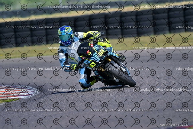 26BT02-2193 | markuskiefer.com - Realisiert mit Pictrs.com