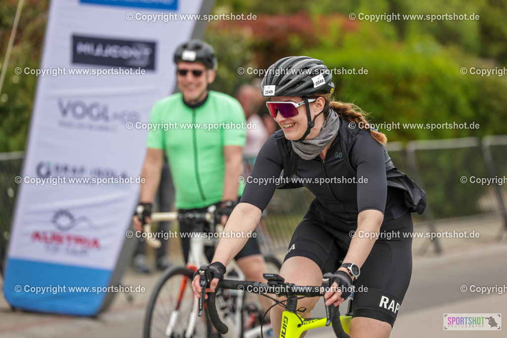 VJ__0134 | Neusiedlersee Radmarathon 2026@sportshot_your_pictrs #yourpictures#roadtowm2029 #nrm #neusiedlerseeradmarathon #neusiedlersee #neusiedlerseetourismus #burgenland #mörbisch #nrm26 #burgenlandtourismus #voglundco #poweredbyburgenlandtourismus #radsport #rad #marathon #ucigranfondo #visitburgenland #ucigranfondoworldseries
