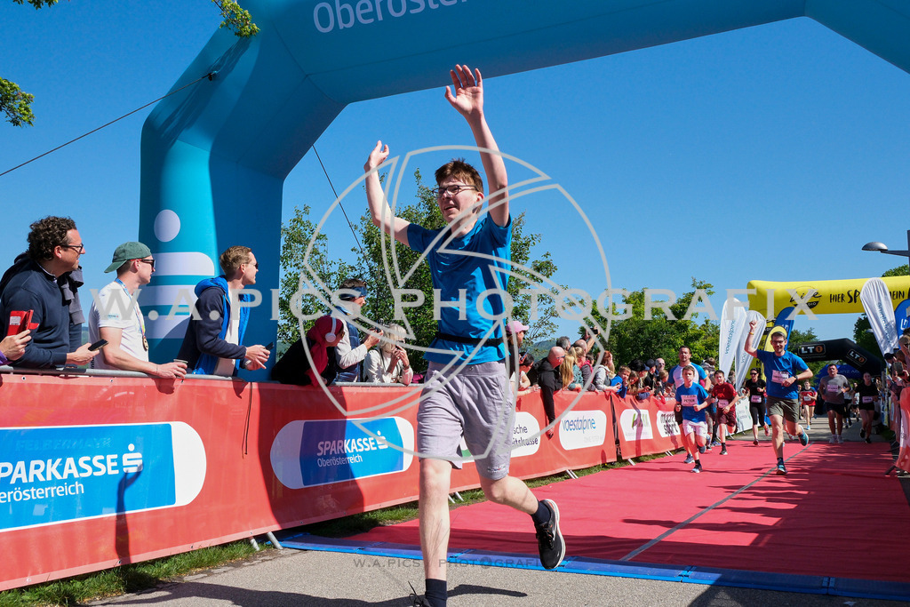 ..... | LINZ,AUSTRIA,27.April 24, Int. 3 Brückenlauf Linz  , Image shows: Photo: WAPICS / Michael ring