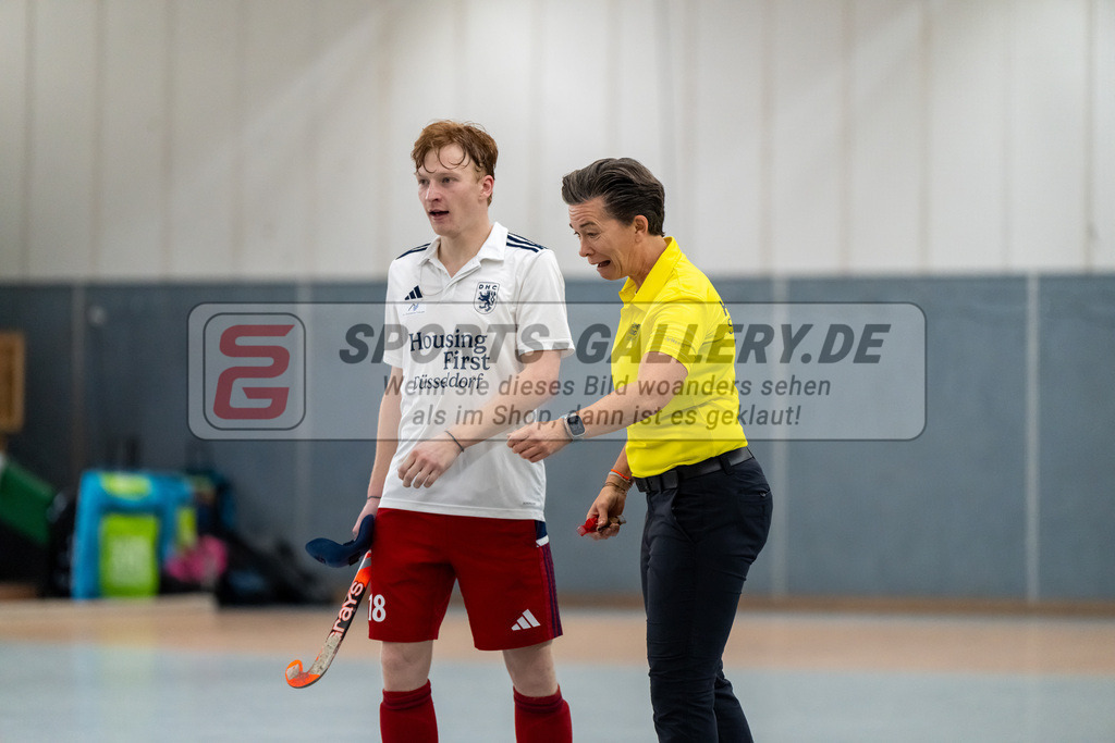 HK_20241208_109974 | 2. Bundesliga Halle Herren Club Raffelberg - Düsseldorfer HC am 8.12.2024 Raffelberg Halle, Duisburg ,