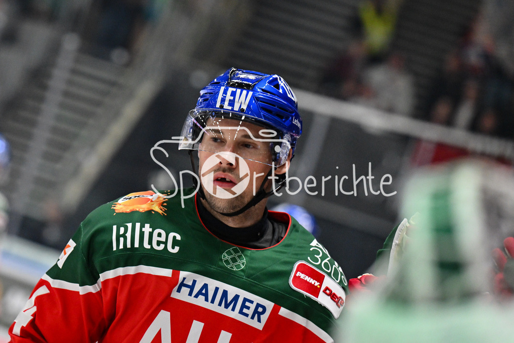 Augsburger Panther - Kölner Haie | Jubel nach dem Ausgleich zum 1-1 durch Nolan ZAJAC (Augsburger Panther #44) / Freude / Tor / Treffer / Torschuetze / DEL: Augsburger Panther - Kölner Haie, Curt Frenzel Stadion am 29.09.2024