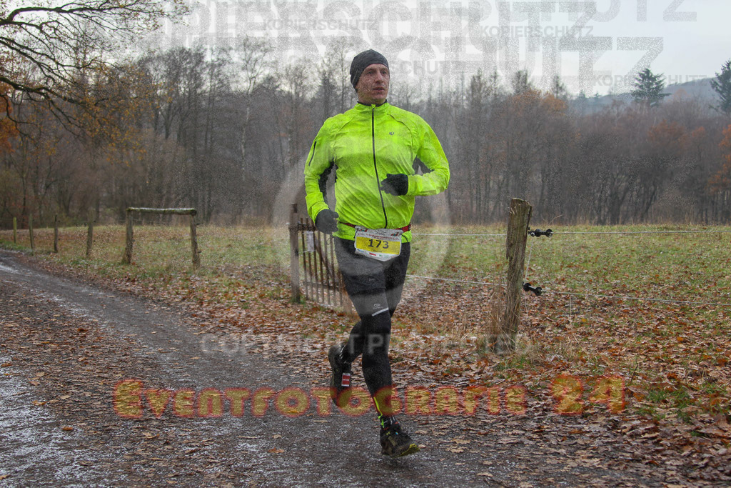 221211_1319_EV4_5171 | Sportfotografie im Rhein-Sieg Kreis, Köln, Bonn, NRW, Rheinland Pfalz, Hessen, etc. Unser Tätigkeitsfeld umfasst den Laufsport vom Volkslauf über den Marathon, Duathlon, Triathon bis zum Ultralauf wie Kölnpfad Ultra oder Schindertrail.