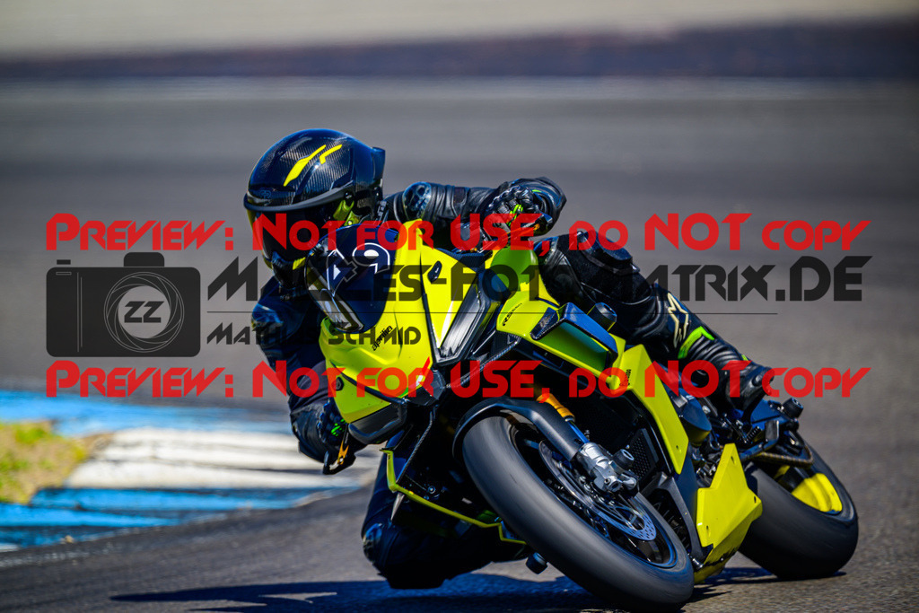 MaZZes_Fotomatrix_20250519_6007705_1787 | GELB