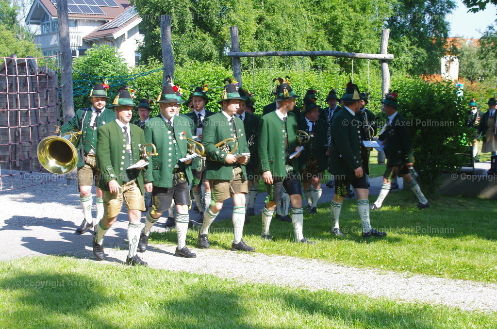 IMGP2945 | fotografiert von Axel PollmannLeonhardi Wallfahrt Benediktbeuern und Murnau, Fronleichnam, Fasching, Landschaft im Loisachtal und Benediktbeuern  - Realisiert mit Pictrs.com