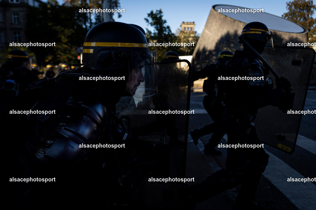 _B7A1357 | manifestation de lycéens à Strasbourg, le 6 octobre 2026, dans le cadre d’un mouvement national de protestation contre les conditions d’apprentissage. - Realisiert mit Pictrs.com
