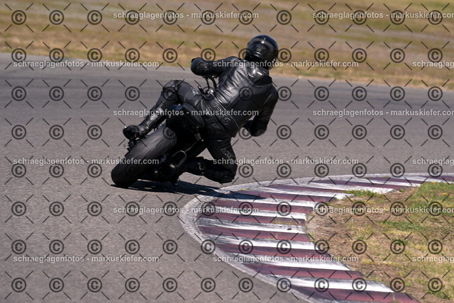 26bt04-1332 | markuskiefer.com - Realisiert mit Pictrs.com
