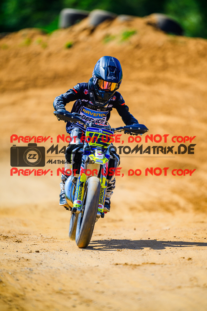 MaZZes_FotoMatrix_240511_6007705_2121 | ROOKIES