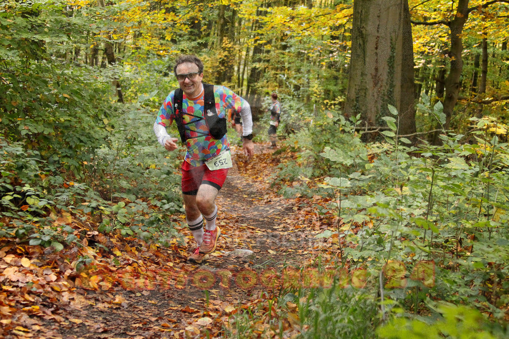 251026_1307_EV4_6511 | Sportfotografie im Rhein-Sieg Kreis, Köln, Bonn, NRW, Rheinland Pfalz, Hessen, etc. Unser Tätigkeitsfeld umfasst den Laufsport vom Volkslauf über den Marathon, Duathlon, Triathon bis zum Ultralauf wie Kölnpfad Ultra oder Schindertrail.