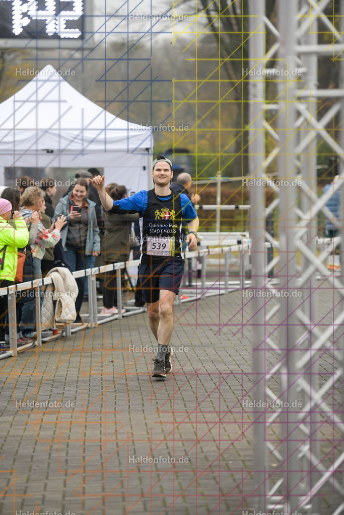 Neusser Erftlauf 2025  | 15km Neusser Erftlauf 2025 Foto: Heldenfoto.de
