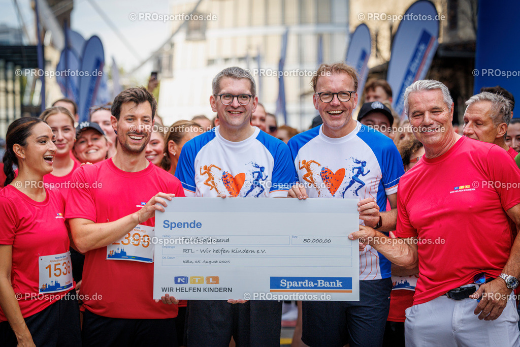 Sparda-Bank Altstadtlauf Köln; Köln, 15.08.2025 | Impressionen vom Sparda-Bank Altstadtlauf Köln am 15.08.2025 in Köln (Nordrhein-Westfalen). 