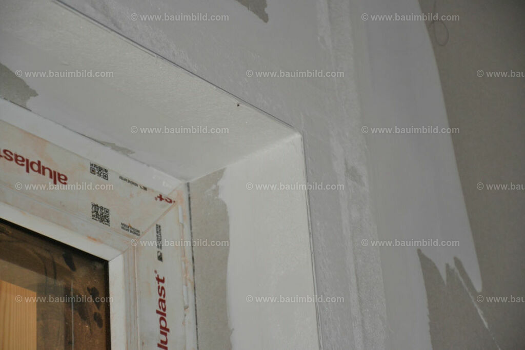 bib-lg18-putzarbeiten-0190 | Nach LV-Leistungsgruppen sortierte Detailfotos über den Bau eines Hauses. Alle Hausbau-Bilder direkt vom Urheber und Autor der Website Haus-Selber-Bauen.com