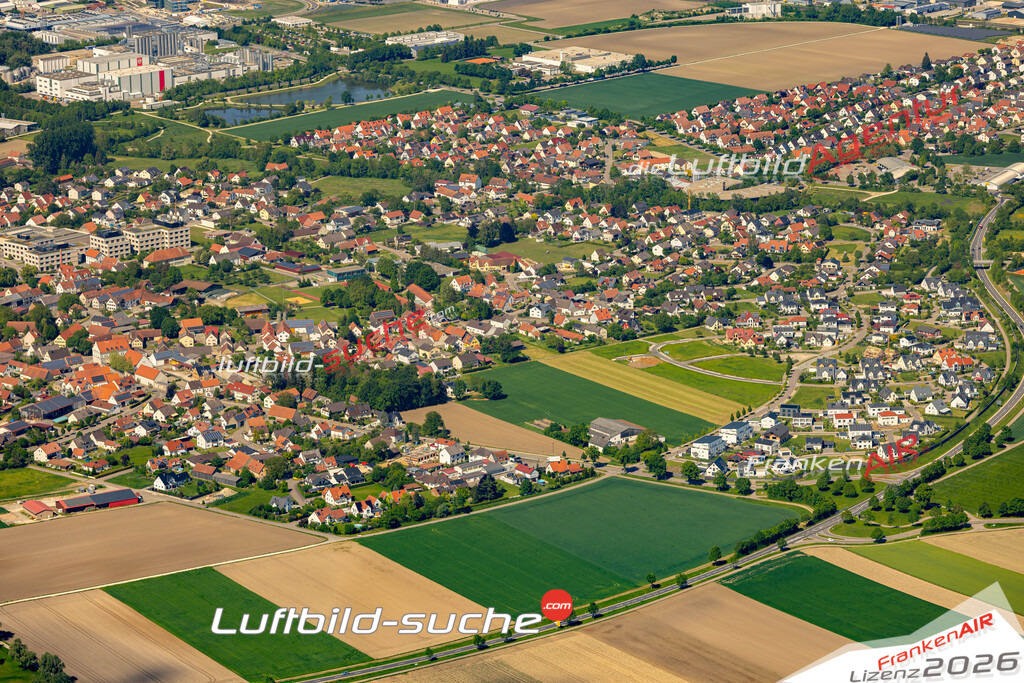 Das Luftbild zeigt :  Mertingen - Die Luftaufnahme wurde 2024 vom UL-Flugzeug aus erstellt ( keine Drohne ) - Hochauflösende Luftaufnahme - Für grossformatige Ausdrucke geeignet. Die Geschenkidee !Mit Lizenz und Bildrechte bestellbar