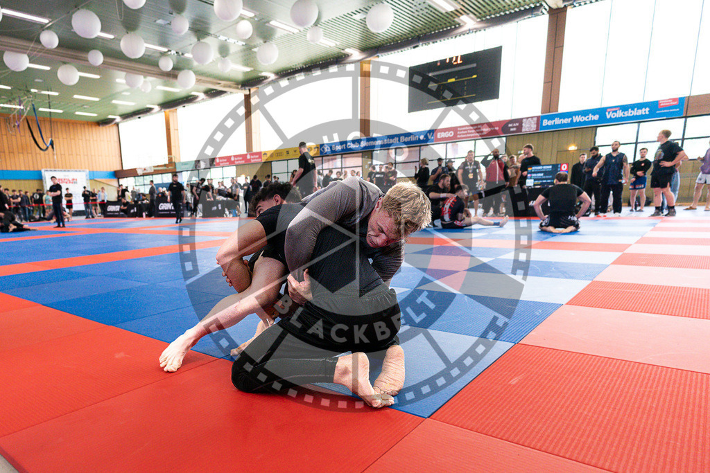 20250510PBB3664 | Athletes compete during the JJLG Berlin Open Jiu-Jitsu Championship on May 10, 2025 in Berlin, Germany. © Chiara Dazi / photoblackbelt