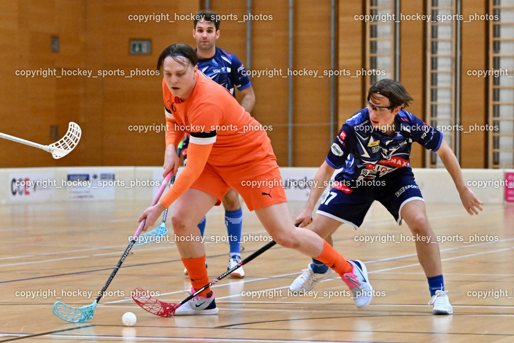 VSV Unihockey vs. SZPK Floorball | #66 Dávid Czank SZPK SÁROSI OPTIKA KOMÁROM, #37 Aleksander Bogataj VSV Unihockey, #92 Ingolf Natmessnig VSV Unihockey, VSV Unihockey vs. SZPK Floorball, VSV Unihockey vs. SZPK Floorball am 23.11.2024 in Villach (Ballspielhalle St. Martin), Austria, (Photo by Bernd Stefan)