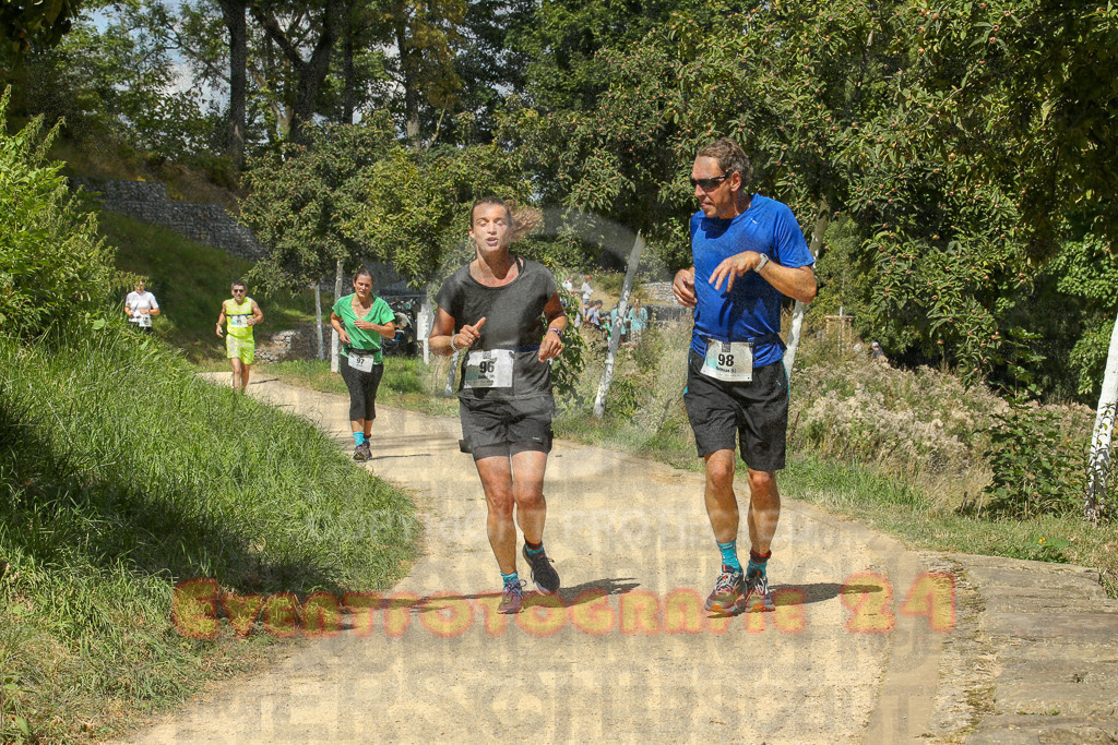250824_1245_EX1_0384 | Sportfotografie im Rhein-Sieg Kreis, Köln, Bonn, NRW, Rheinland Pfalz, Hessen, etc. Unser Tätigkeitsfeld umfasst den Laufsport vom Volkslauf über den Marathon, Duathlon, Triathon bis zum Ultralauf wie Kölnpfad Ultra oder Schindertrail.