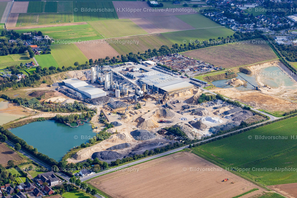 Luftbilder Wegberg 439A3462 | Luftbildfotografie und Luftbildfotograf Hermann Klöpper - Realized with Pictrs.com