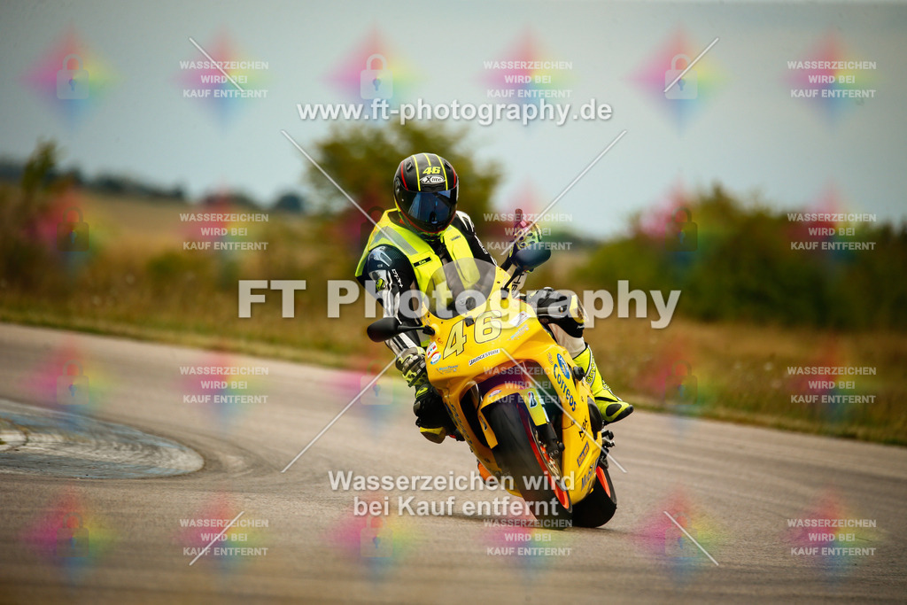 _MOT6825 | Hier findet Ihr Bilder von Touristenfahrten auf der Nürburgring Nordschleife oder von anderen Veranstaltungen die ich besucht habe. Viel Spass beim Durch Schauen 