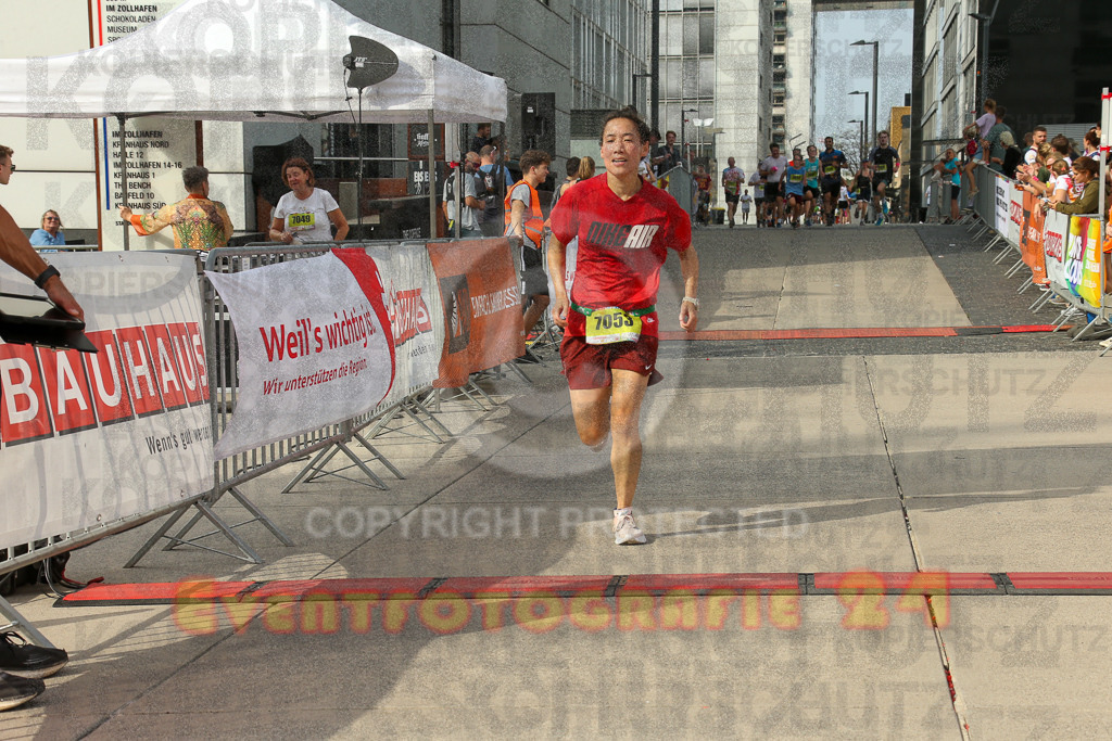 250920_1527_EX1_9495 | Sportfotografie im Rhein-Sieg Kreis, Köln, Bonn, NRW, Rheinland Pfalz, Hessen, etc. Unser Tätigkeitsfeld umfasst den Laufsport vom Volkslauf über den Marathon, Duathlon, Triathon bis zum Ultralauf wie Kölnpfad Ultra oder Schindertrail.