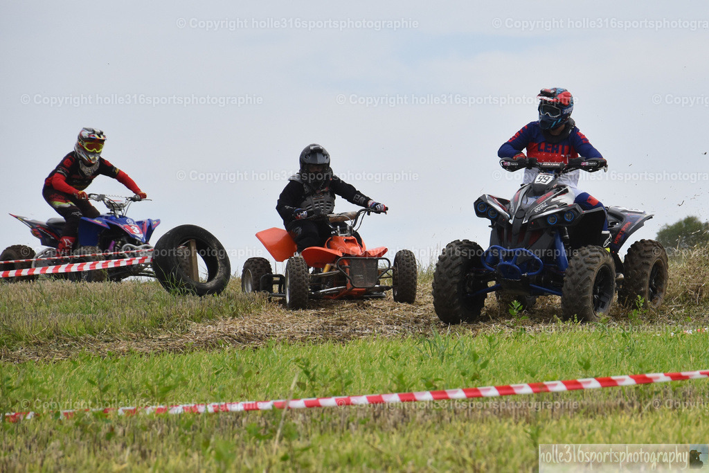 DSC_0062 (2) | Sportfotografie , Motorsport, Motoross, Reitsport, Mointainbike, Enduro,
Landschaft , Outdoor, Eventfotografie, Landschaft, Bilder online bestellen - Realisiert mit Pictrs.com