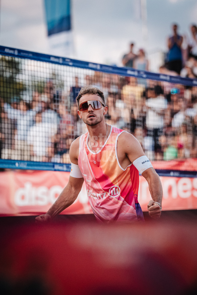 Beachvolleyball | Männer | Allianz German Beach Tour 2025 | Tourstop München | 05.07.2025 | Jonas Sagstetter jubelt