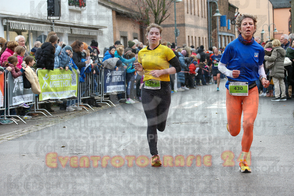 251130_1047_EX1_5696 | Sportfotografie im Rhein-Sieg Kreis, Köln, Bonn, NRW, Rheinland Pfalz, Hessen, etc. Unser Tätigkeitsfeld umfasst den Laufsport vom Volkslauf über den Marathon, Duathlon, Triathon bis zum Ultralauf wie Kölnpfad Ultra oder Schindertrail.