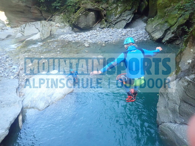 P9210101 | Bestelle die Bilder deines Berg- oder Wasser-Abenteuers mit Mountain Sports bequem von zu Hause aus direkt über unseren Online Fotoshop von pictrs.com. - Realisiert mit Pictrs.com