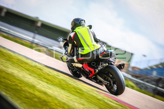 0009-250605_SR-015_9 | Deine Full-Service-Agentur für ✔️Videoproduktionen und ✔️Motorsportfotografie Jetzt Angebot anfragen!