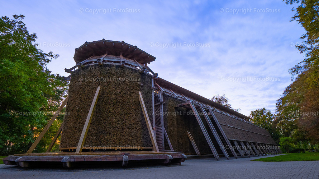 Gradierwerk in Hamm | Das Gradierwerk im Kurpark in Hamm Westfalen - Realisiert mit Pictrs.com