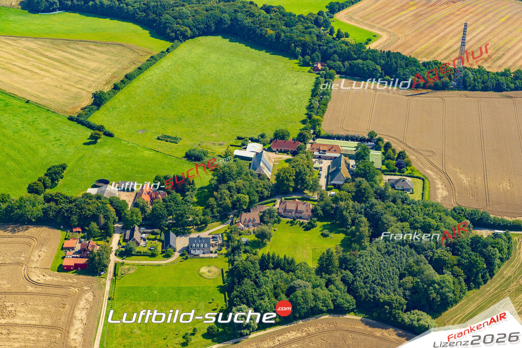 Schrägluftbild  Testorf  Wangels - Das Luftbild wurde 2025 vom UL-Flugzeug heraus erstellt (ohne Drohne- keine Drohnenaufnahme ) - Hochauflösende Luftaufnahme -Nicht vergleichbar mit Google Maps oder Satelittenbilder- Die Geschenkidee !Mit Lizenz und Bildrechte bestellbar