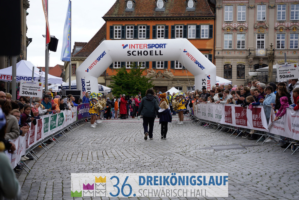 AOK Junior Cup 400m | 3Königslauf 2022 AOK Junior Cup 400m - Realisiert mit Pictrs.com