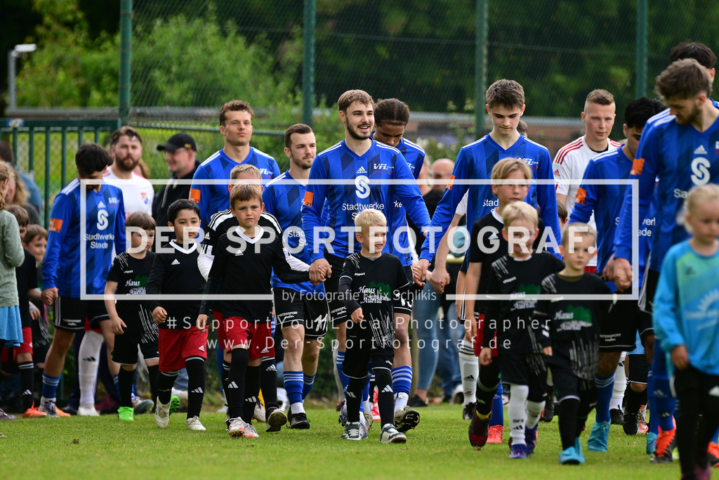 Fußball I Herren I Saison 2024-2025 I Kreisliga I 25. Spieltag I FSV Bliedersdorf-Nottensdorf - VfL Güldenstern Stade II I 034298 | Der Sportfotograf. - Realisiert mit Pictrs.com