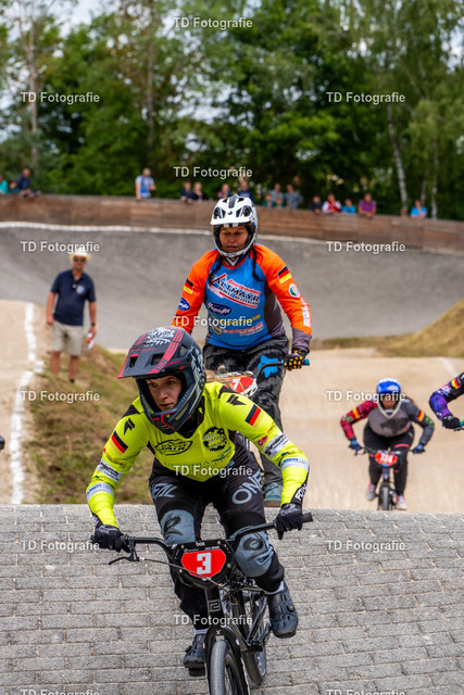 BayBMX2026-05414 | Fotogalerie von Thomas Dettweiler mit Eventbildern und lizenzfreien Fotos. Perfekt als Wandbild, für Büro, Website oder private Nutzung. - Realisiert mit Pictrs.com