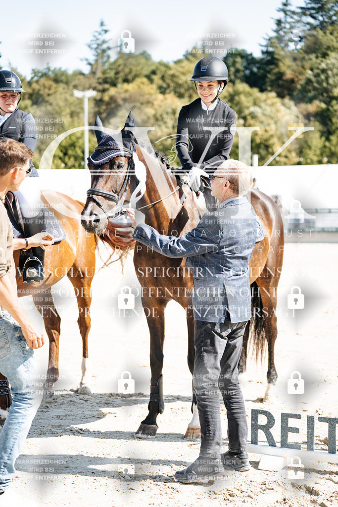 CK704818 | Turnierfotografie Pferdefotografie Trier Rheinland-Pfalz Pferdesport Reitsport Tierfotografie Sportfotografie Pferdevideo Pferdevideografie Equestrianvideography equestrianphotography  - Realisiert mit Pictrs.com