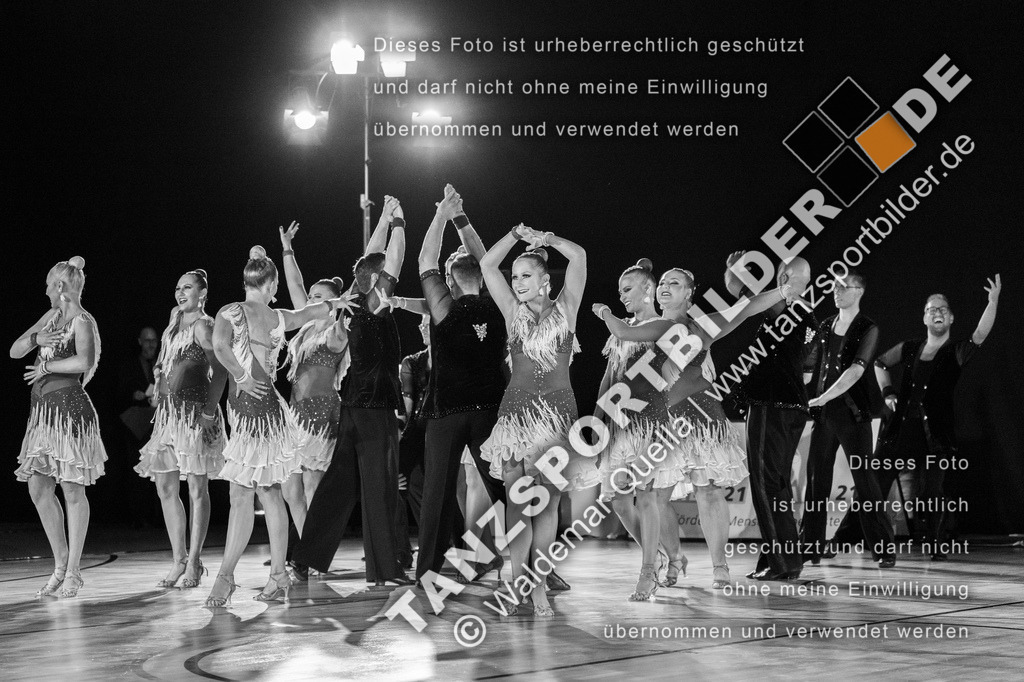 20250503-10891 | Hier finden Sie Tanz Bilder vom Latein und Standard Formationen tanzen. Sportbilder vom Tanzsport. Schöne Fotos und von Weltmeisterschaft, Europameisterschaft, Bundesliga, Regionalliga, Oberliga und Landesliga sowie von GOC Stuttgart, DanceComp, WM Bremen